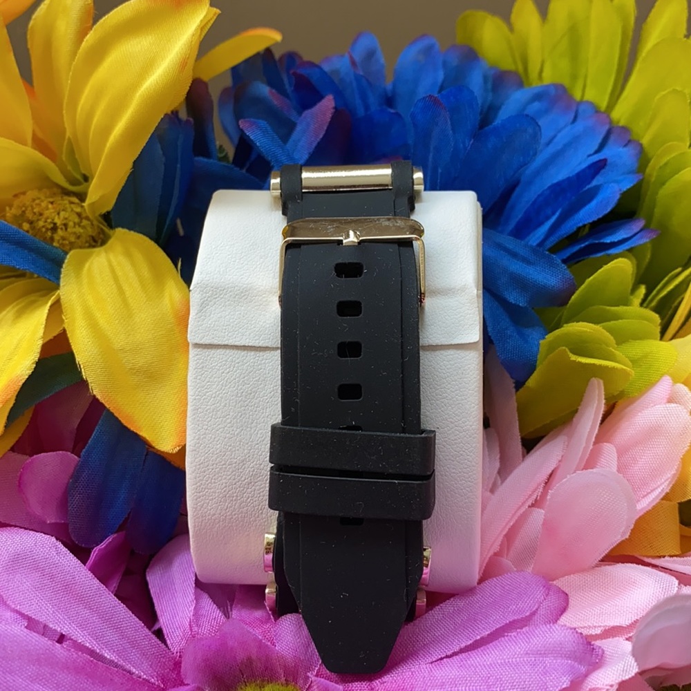 NEW*MEN black silicon gold two tone big fa… - Picture 7 of 8